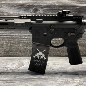 AR-15 Mag Skin - Premium Vinyl Mag Wrap - Molon Labe - WrapMyGun Gun Skins & AR-15 Mag Skins